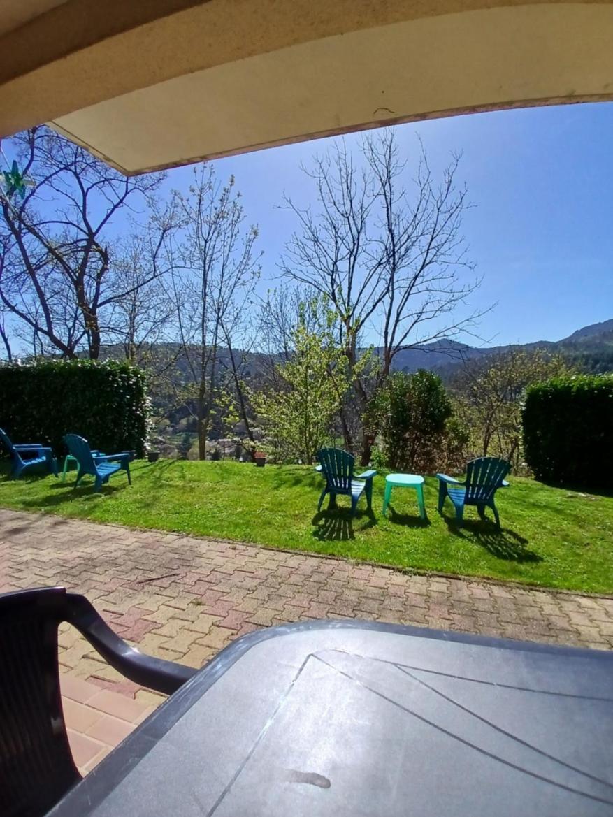 Gites En Cevennes "Chez Steloune" Genolhac Exterior foto